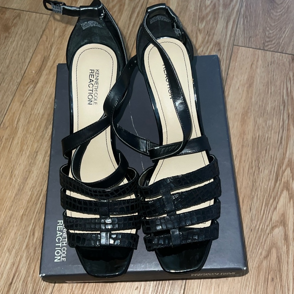 Kenneth Cole Reaction Heels